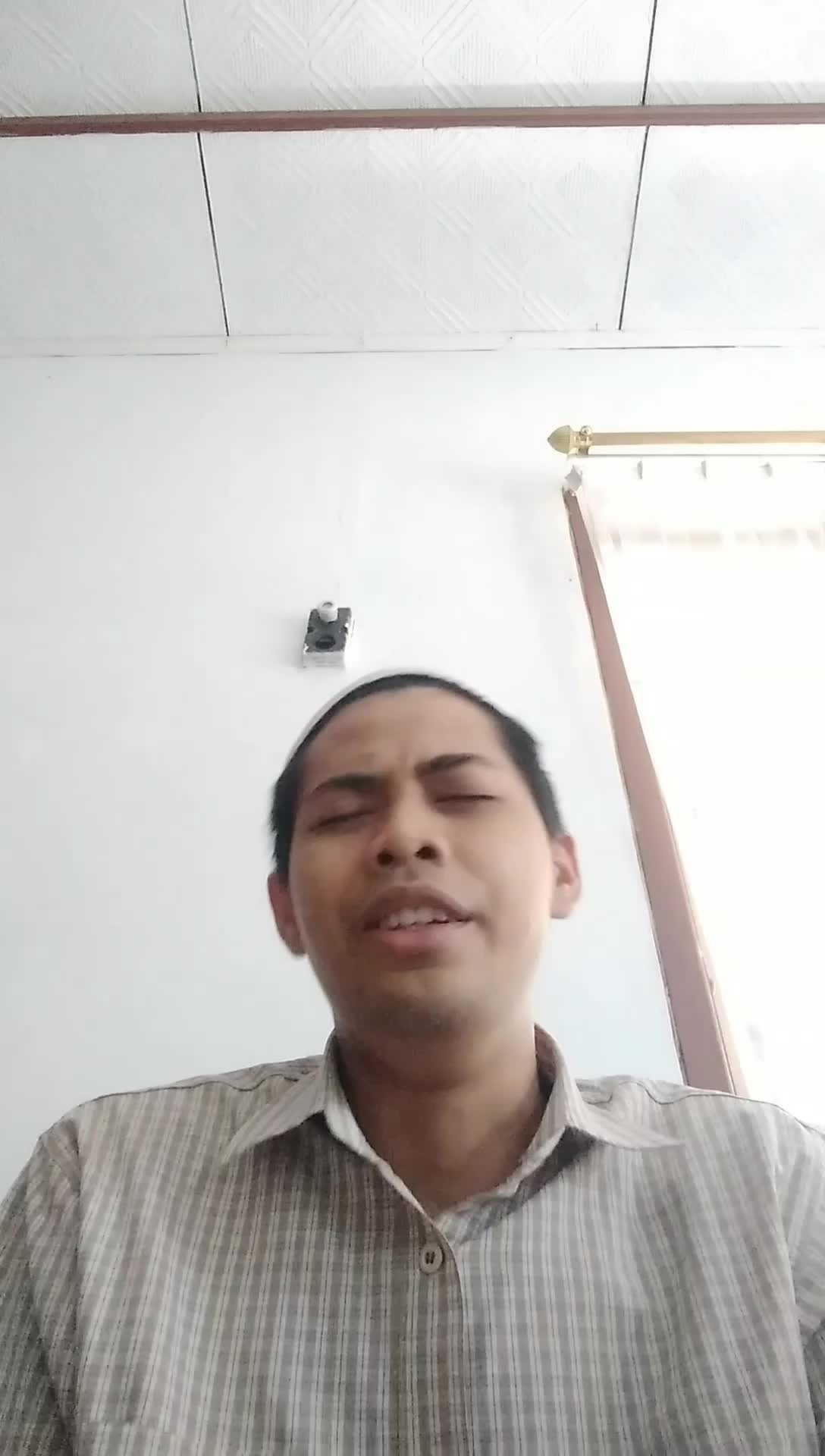 nama : Moch Dzikri Abd Muiz, Tasikmalaya, usia 27 Tahun, asal Tasikmalaya, guru, motivasi mengikuti voice of Ramadhan: syi'ar dalam syair