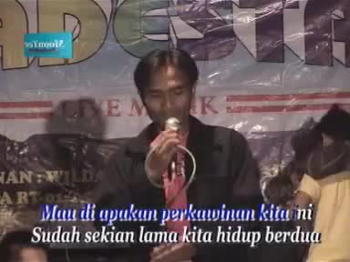 nama sy wildan m asal cilacap jateng.. hoby musik dan nyanyi klip vidio ini tahun 2003.. coba kembangkan lagi..