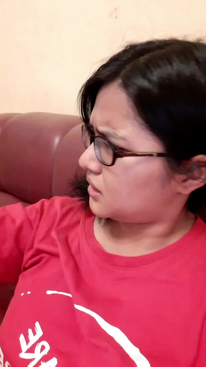 belanjanya lama, sampe yg nunggu hampir ketiduran, eh datang2 yg di beli cuma topi