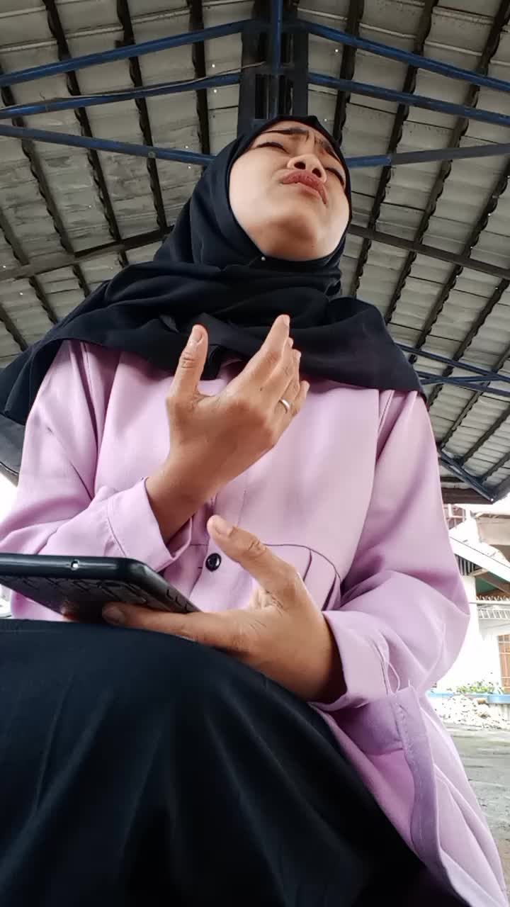 XFI2021 SOLO RINI 26 PADANG PANJANG TAK MAMPU PERGI DAN MELAWAN RESTU