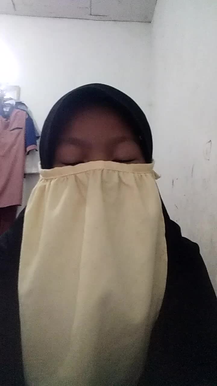 nama:slavina umur:11 lagu: rohman ya rohman