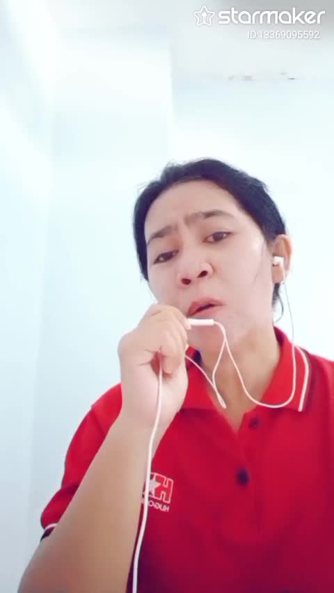 mau mencoba berkreasi dan mengembangkan bakat lewat cover lagu matahariku by. sridevi ( Titik irianingsih  ) 