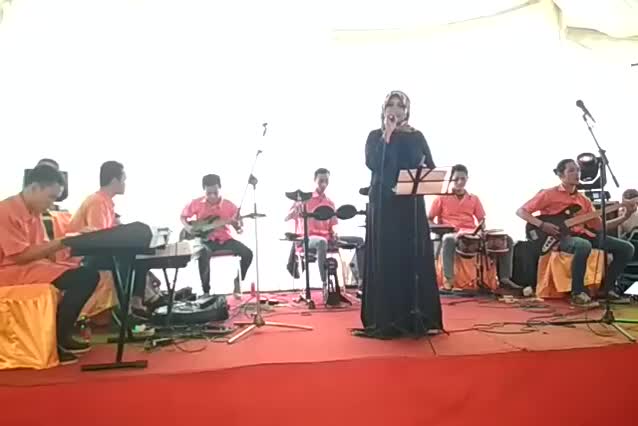 Sulistyaningsih 40 tahun Tulungagung #OnlineAuditionRisingStarIndonesiaDangdut