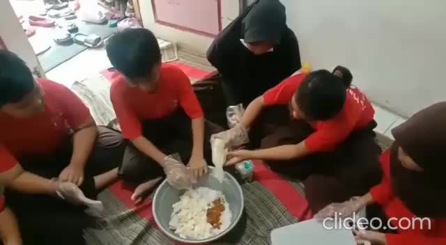 tutorial kreasi makanan tradisional by anak2 hebat SDN Pondok Betung 01