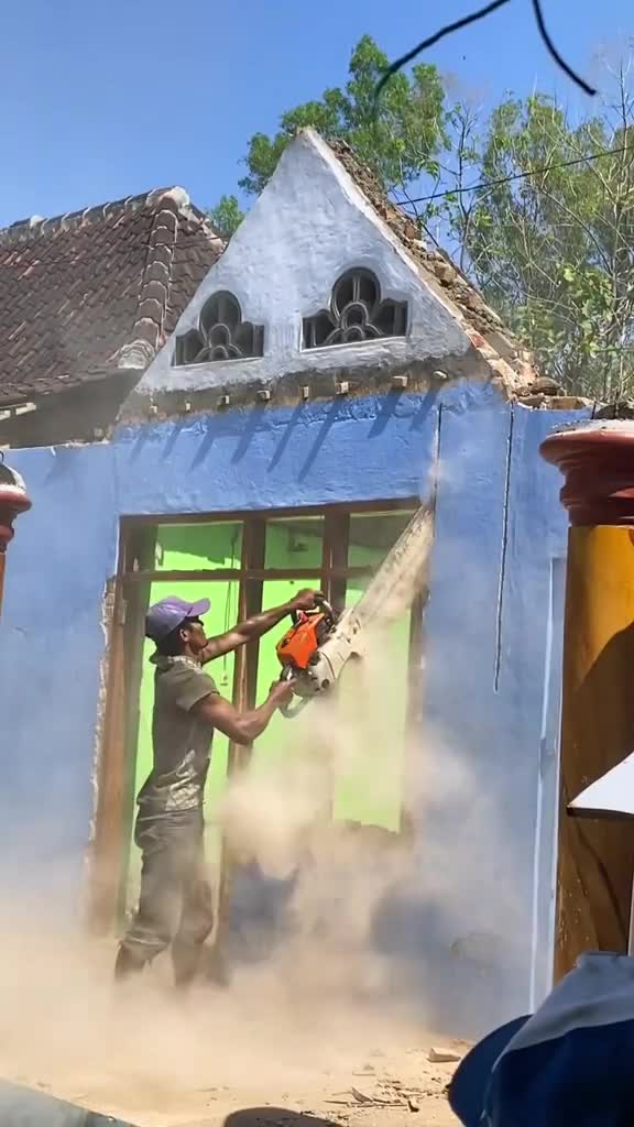 Pekerjaan: Penebang Rumah