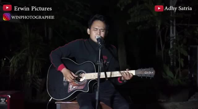 Adhy Satria_Ayah(namamu selalu hidup) lagu ciptaan sendiri...