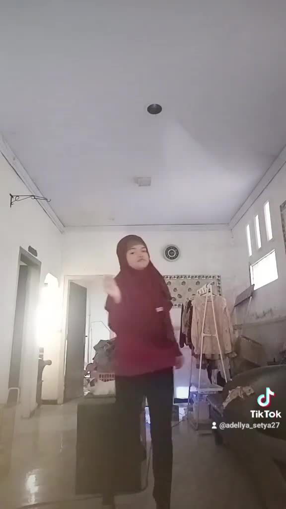 Gg. 2, Krajan, Jemberlor, Kec. Patrang, Kabupaten Jember, Jawa Timur 68118