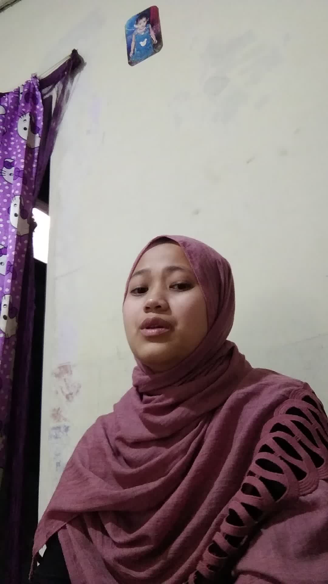 Rima Siti Amaliah, 18 tahun, Kota Asal Bandung, Judul Lagu Ya 'asyiqol Sabyan