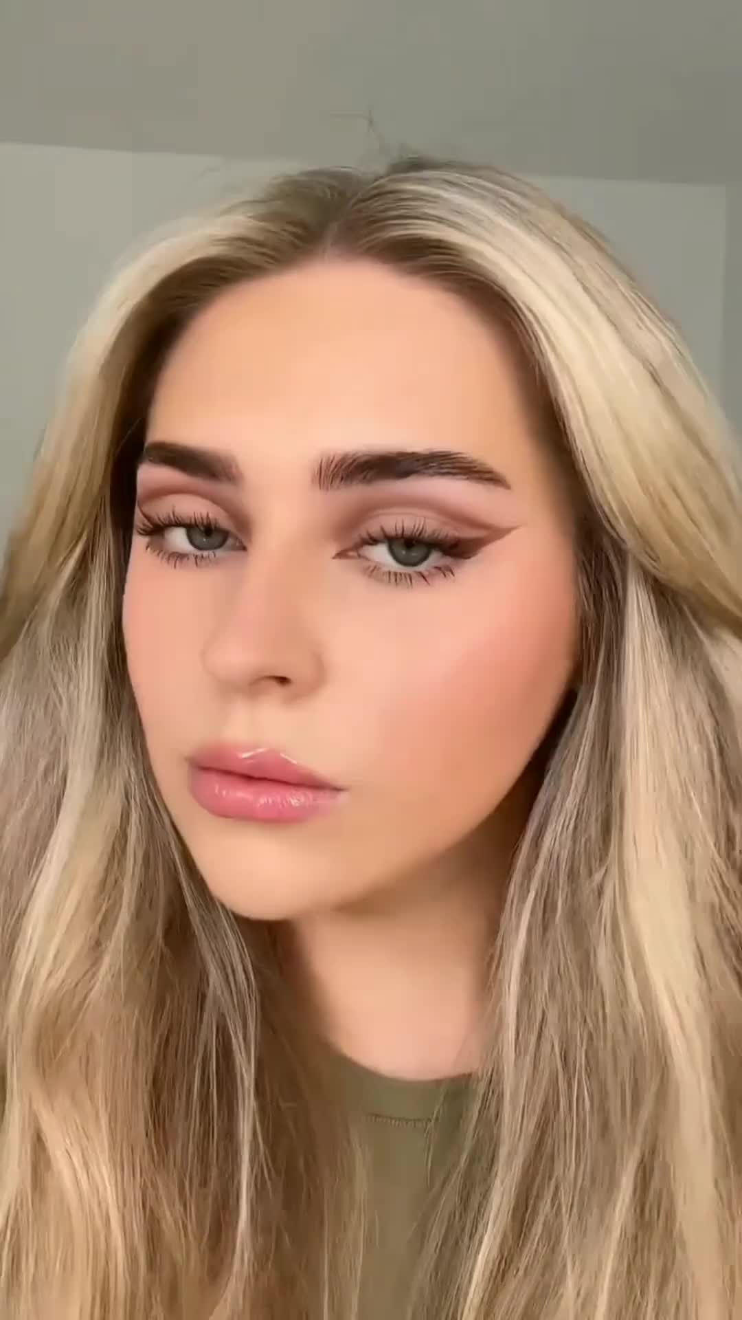 Eye make up pake penjepit bulu mata?!