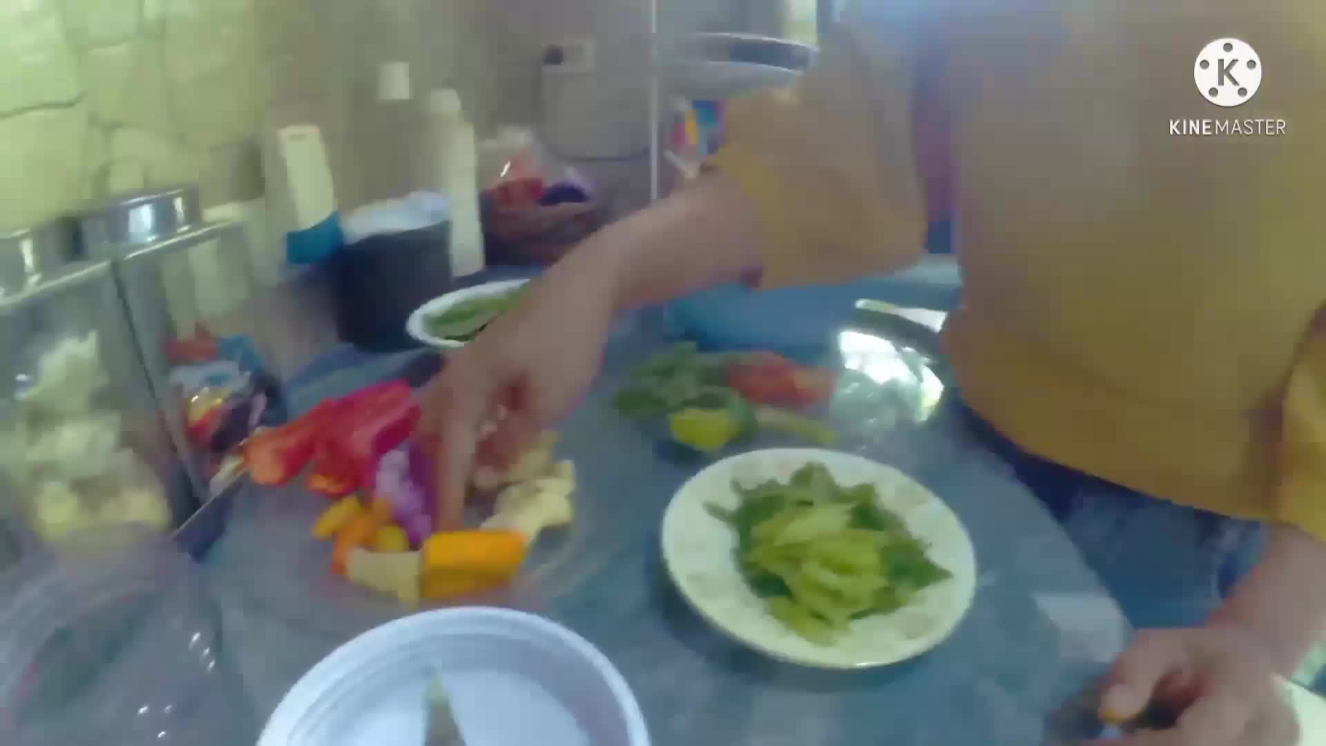 mira andini 27 tahun memasak ayam woku.woku ala mojang mandung #onlineauditionmci9