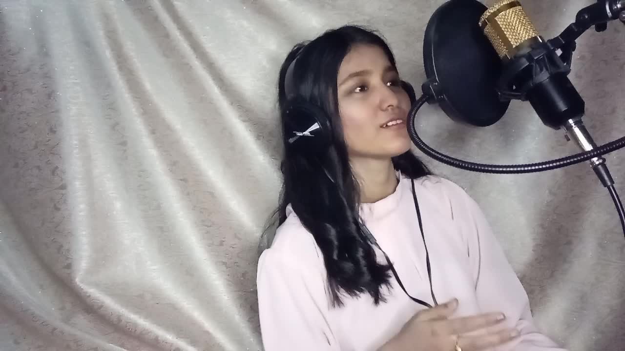 Tanpa Batas Waktu - Ade Govinda FT Fadly (Cover by Sheila Martina)
