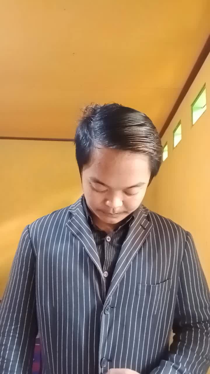KDI 2021 Nama (Abang Riswandi Ahmad) Asal (Sekadau, Kalimantan Barat) Umur (19 Tahun) Judul Lagu (Renungkanlah). #OnlineAuditionKDI2021