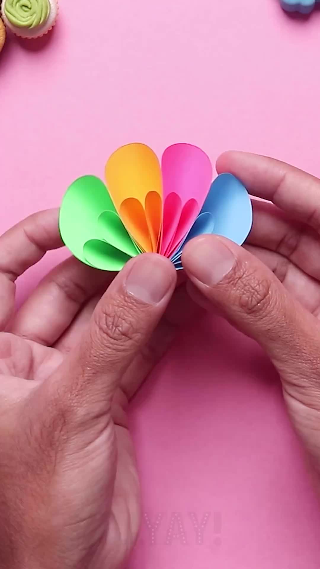 membuat hiasan berbentuk payung