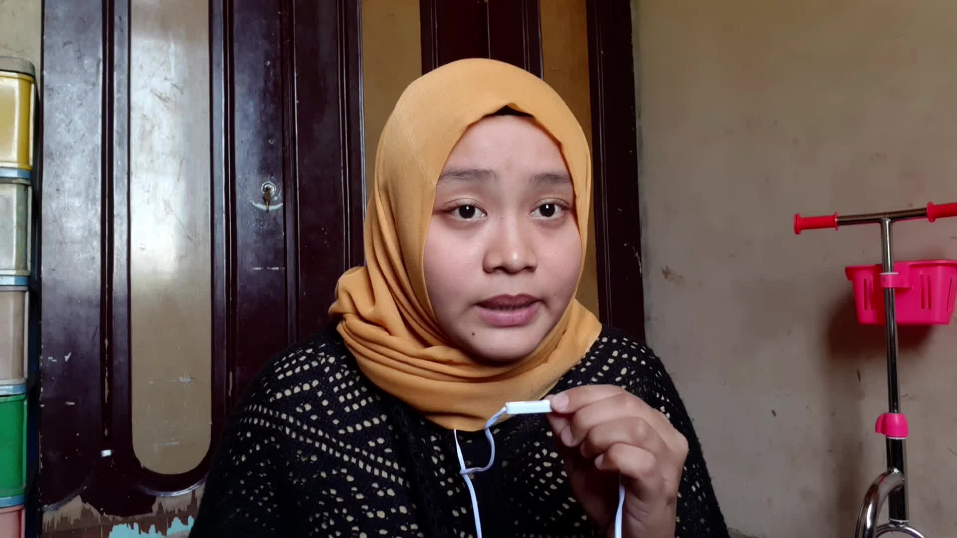 XFI2021 SOLO AFIFAH SANI 17 PADANG LISTEN