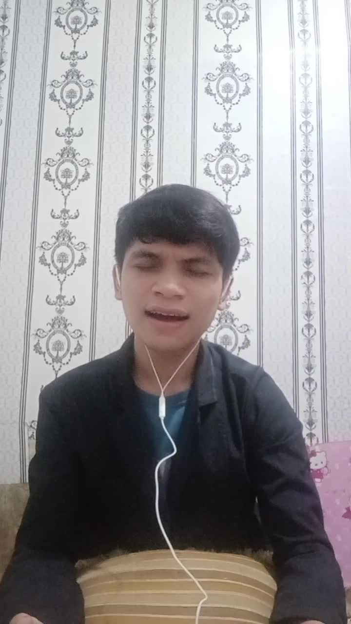 Nyanyikan NASSAR-AKU MAU, Adi Bondowoso-21 Tahun ,siap lolos babak selanjutnya di #ONLINEAUDITIONRISINGSTARINDONESIADANGDUT