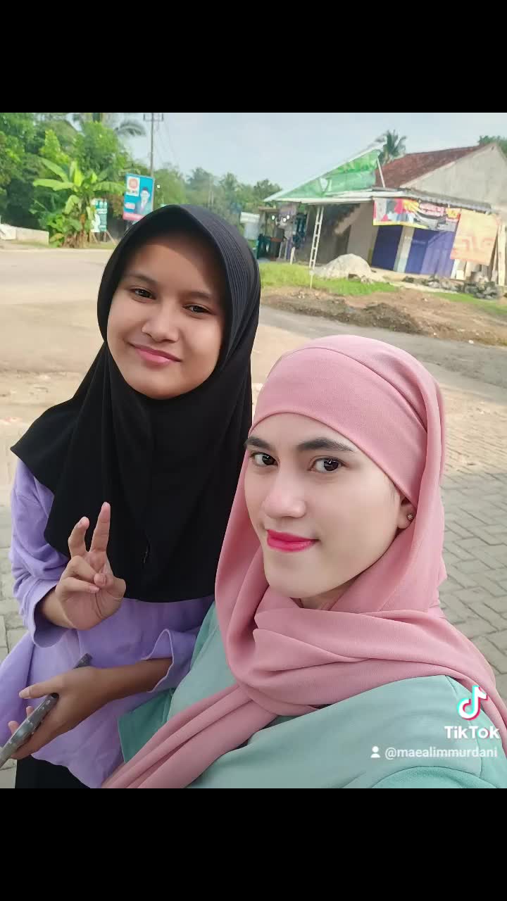 VLog Lebaran teLah usai saatnya cari cuan kembaLi di buang sayang toLong bantu Love vote foLow share komen thanks for watching