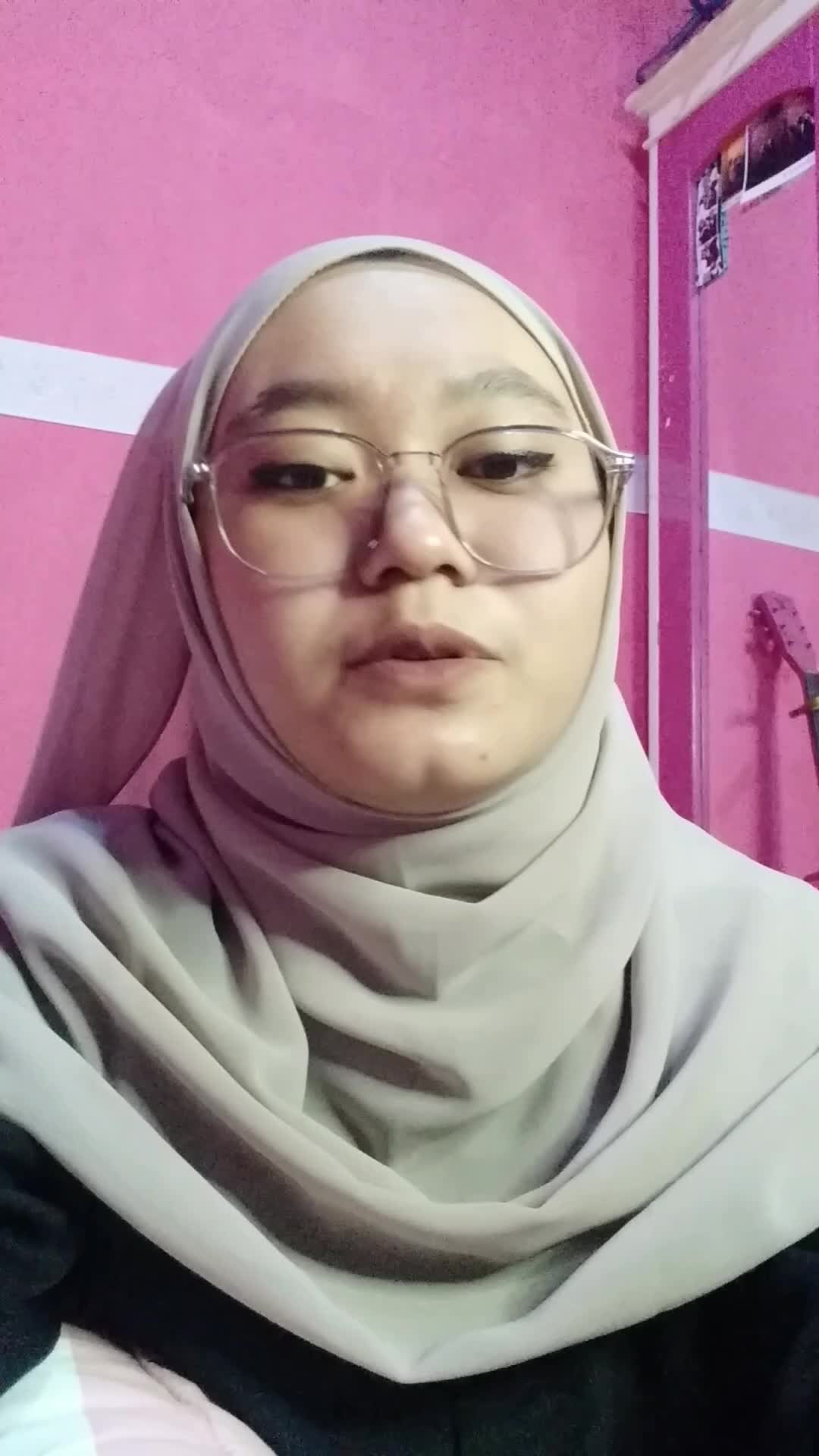 Ranti Nurdianti_20 Tahun_Bandung(Kabupaten Bandung Barat)_Sholawat Qolbilak