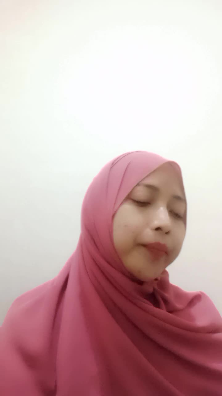 #AUDITIONONLINERISINGSTARINDONESIADANGDUT Nama: Siti Arifyanti, Kendal Jawa Tengah Judul Lagu:  Cinta Bukanlah Kapal