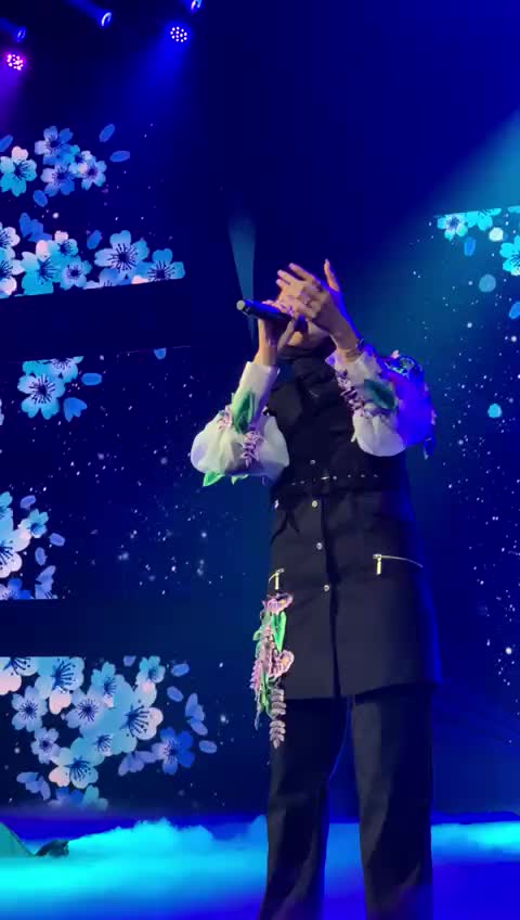 Keseruan Nonton Live Idol