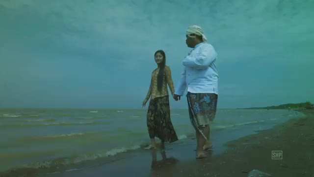 perkanalkan nama sya kang cucu sya sebagai pengiat seni yang ingin mengankat pariwisata di daerah kami di karawang lebih terexpose 