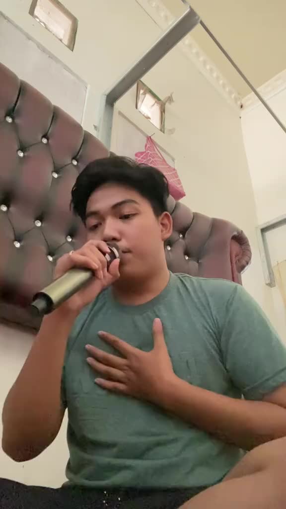 XFI2023 Solo M.suriadi umur 18 tahun dari banjarmasin judul lagu “Tak lekang oleh waktu”