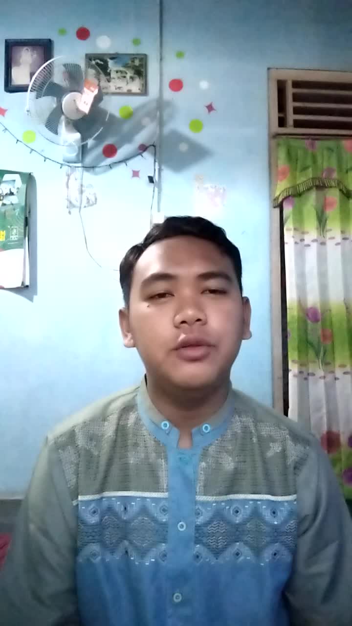 Nama:Heri Padli umur:18thn kota asal:belitang,sumatera selatan lagu:aku mundur Alon pekerjaan:mahasiswa