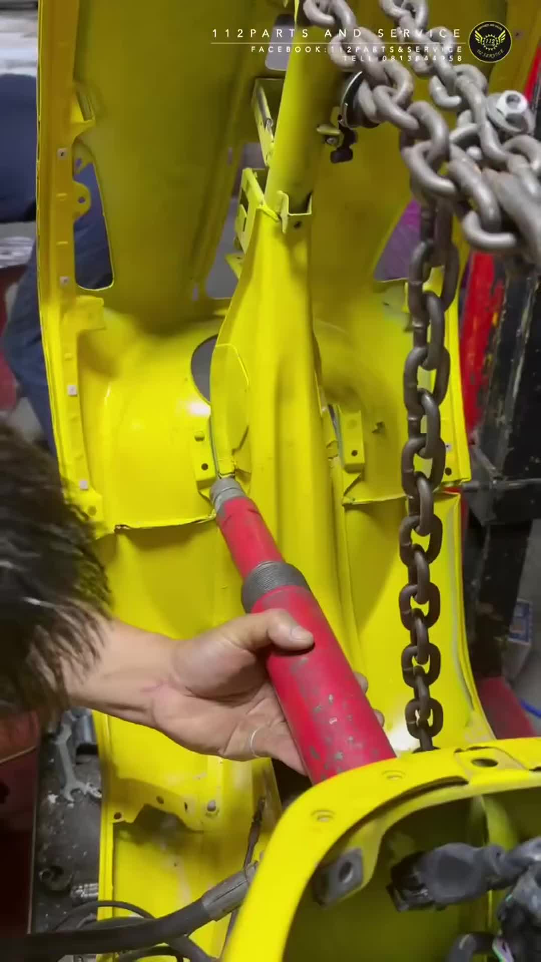 Fixing a vespa sprint, front collision, badly damaged