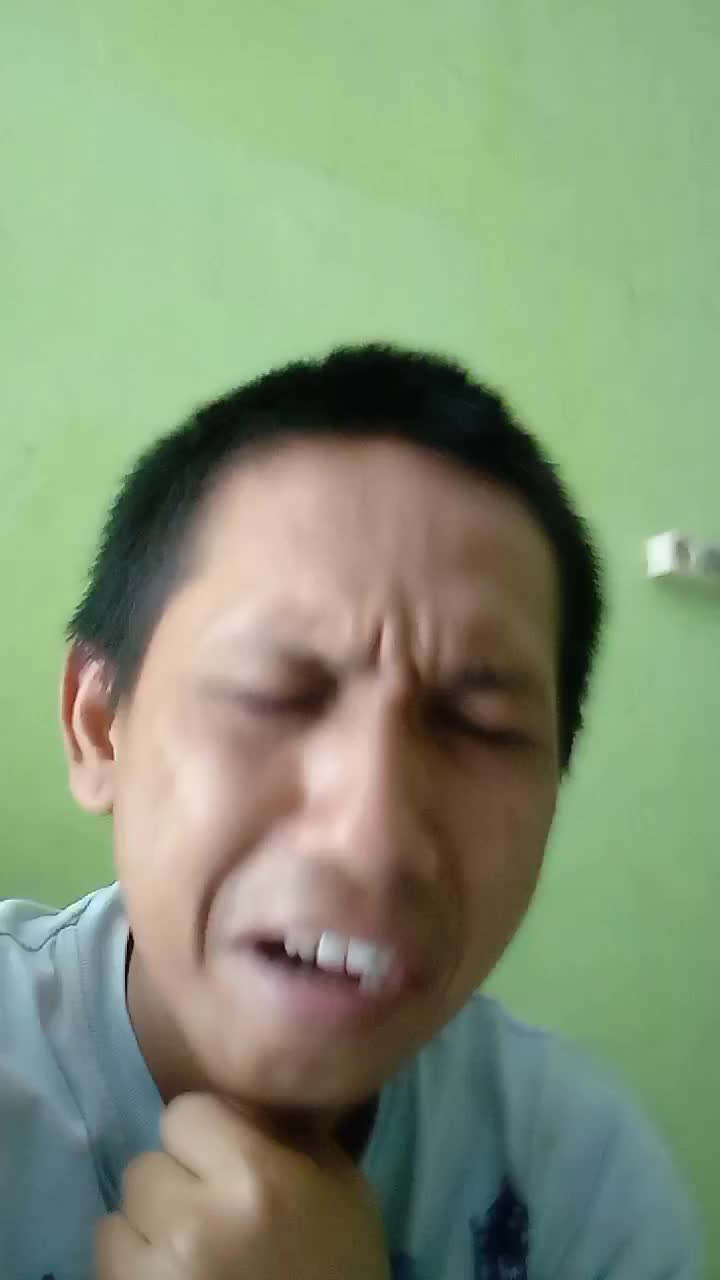 nama saya Toni usman alamat kampung selang jati RT 02 RW 03 desa wanajaya kec Cibitung Bekasi.umur:32 thun