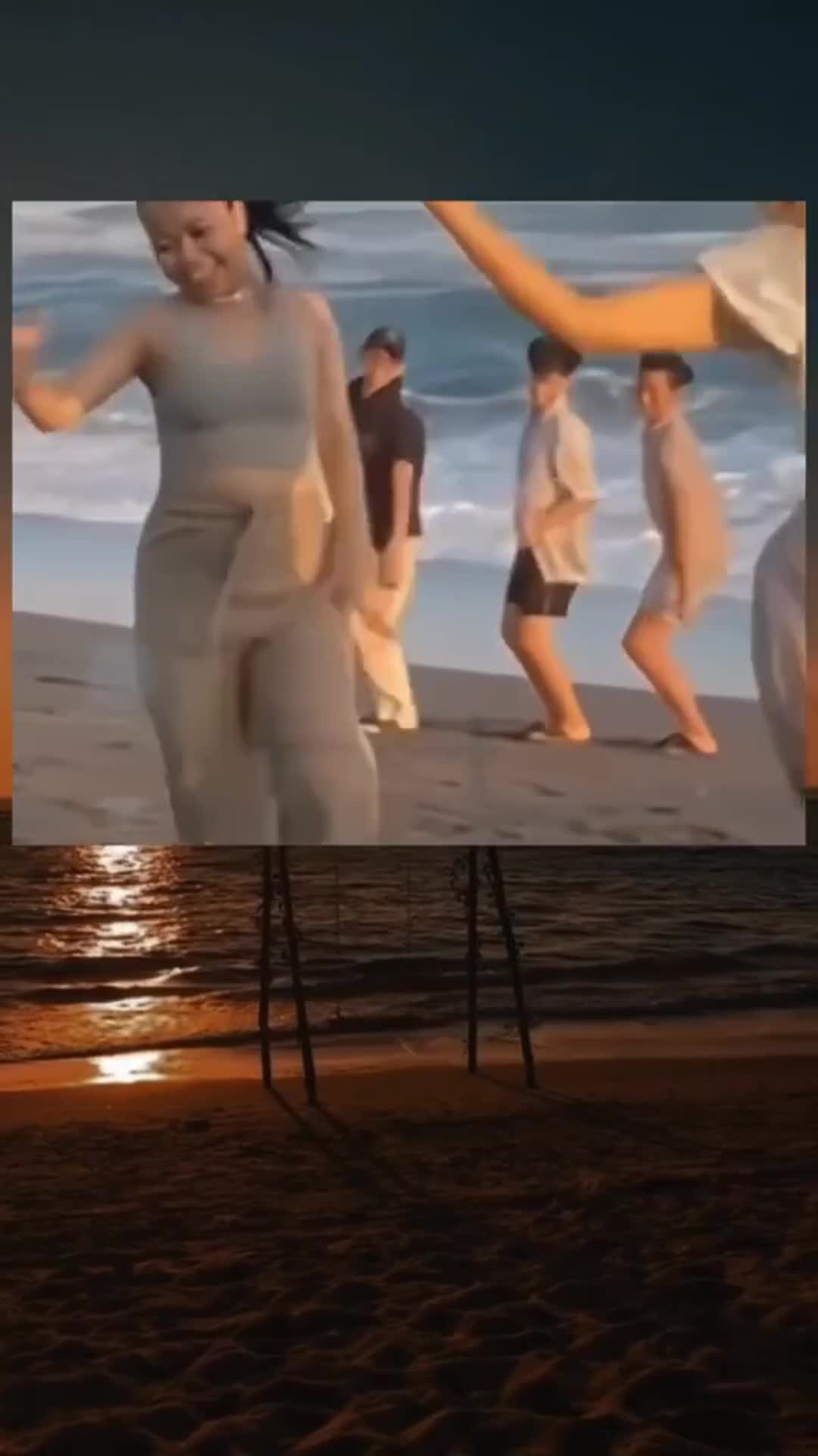 yang dibelakang lebih asik