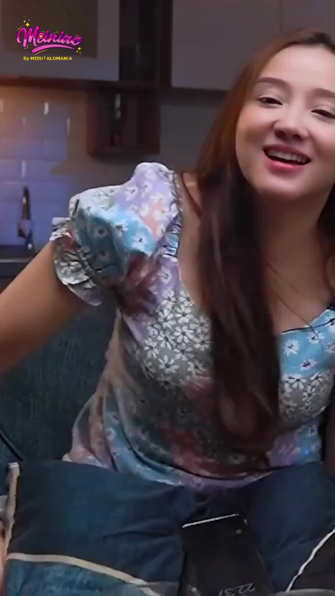 Pusing ngobrol sama dia