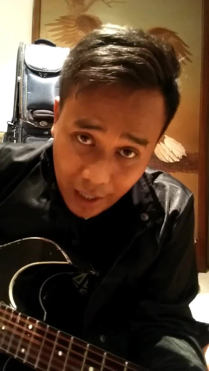 satpam koplak kali ini cover lagi India+gitar lagu di film Bollywood "kahoo na pyaar hai" judul cand sitare