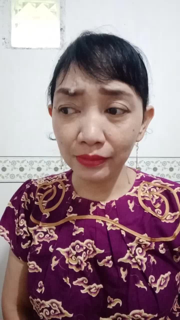 KOK KAMU NYALAHIN AKU? 