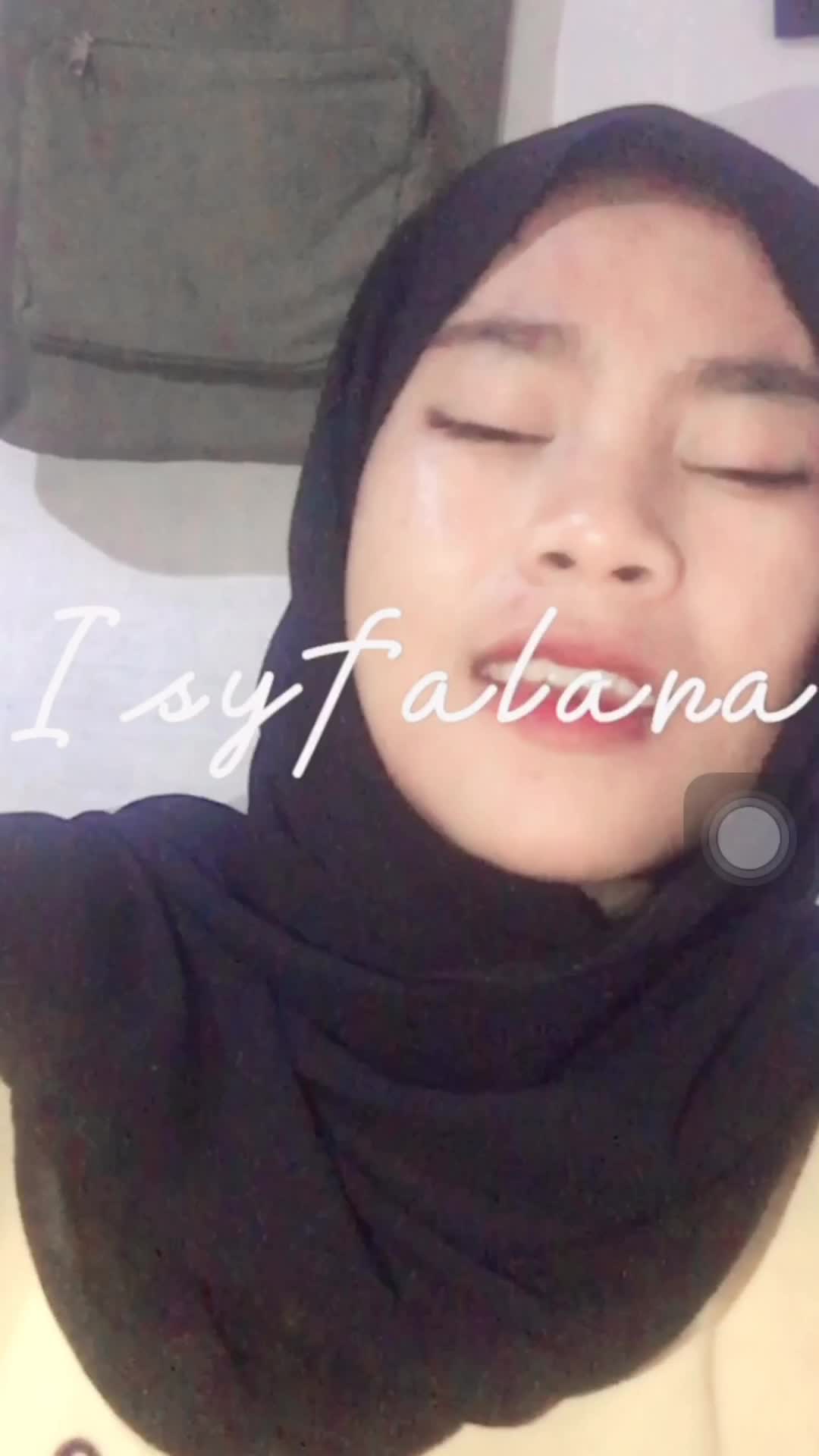 Karina Nobitri_17_Sukabumi_isyfalana_albiyaalbi