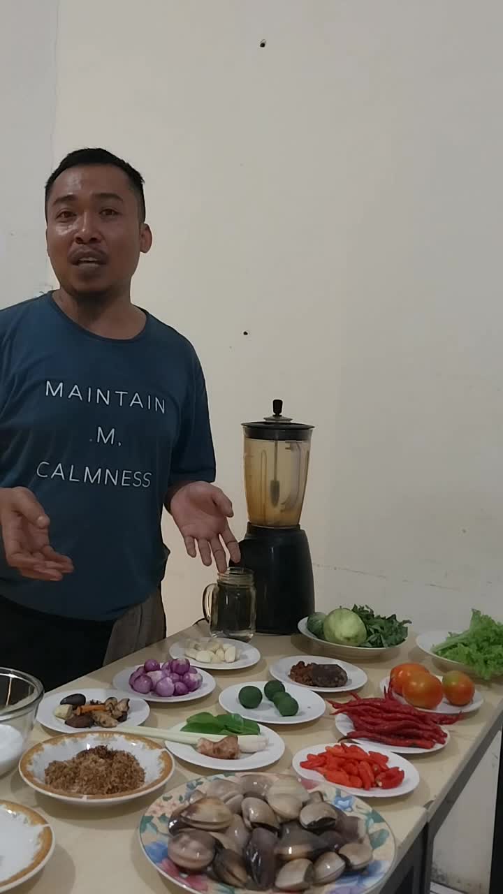 WARISAN LUHUR JAVA MINOR. Kuliner tradisional masyarakat Bima "Kerang Bakar Rempah Topping Mangga Muda"