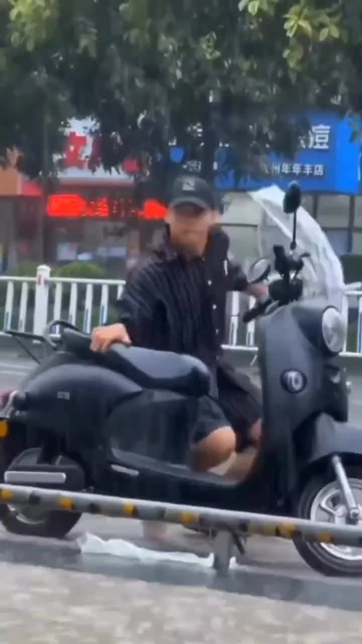 Apesnya Diborong Semua
