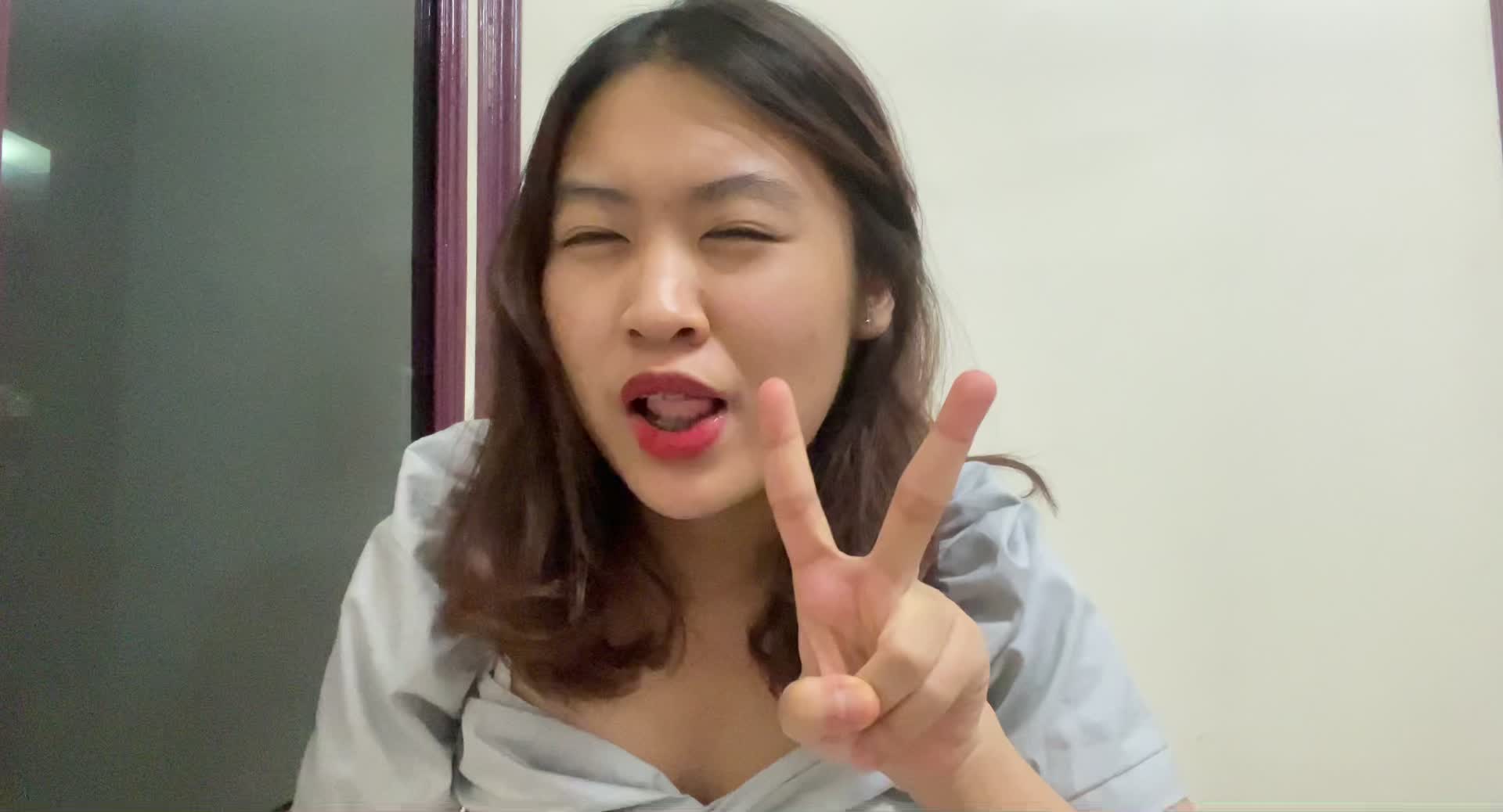 XFI2021 SOLO JESSLYN 19TAHUN MEDAN BREAKUP WITH YOUR GIRLFRIEND, I’M BORED (ARIANA GRANDE) + LOSE (NIKI)