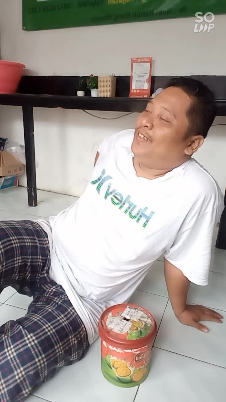 celengan oh celengan....nasibmu.... #showyourtalentseason3 #actingchalenge vote kami teman teman