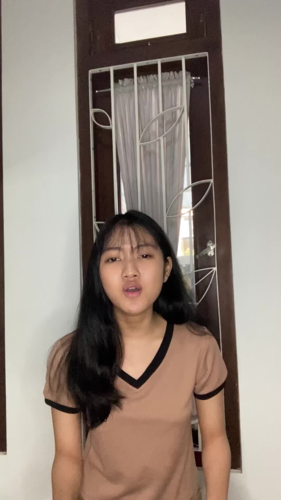 XFI2021 SOLO KEISHA FARELLA MIRAKEL 15 TAHUN YOGYAKARTA WHO’S LOVING YOU DAN ROLLING IN THE DEEP