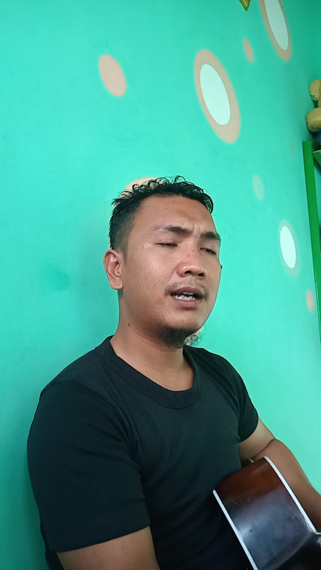 yuk dengerin lagu ku