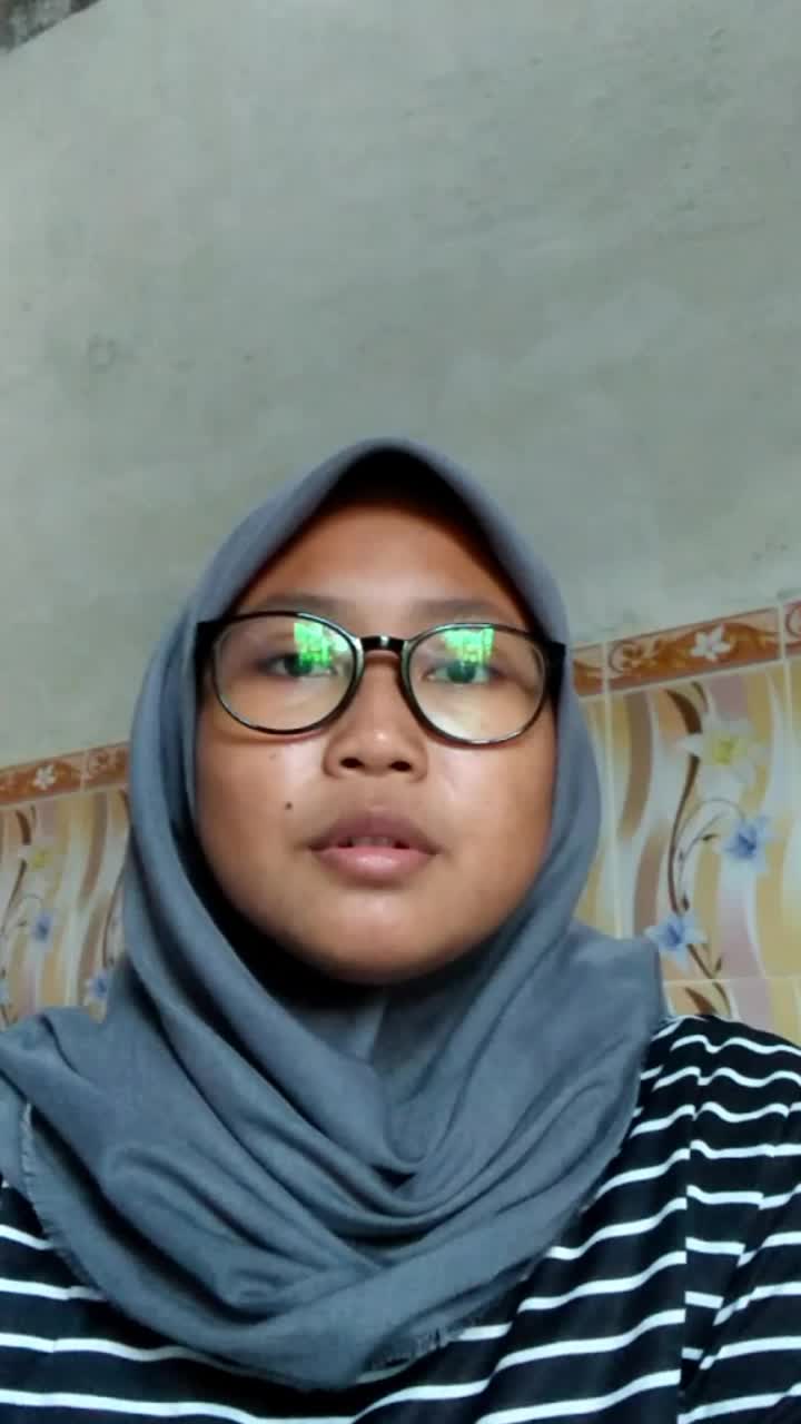 "Huwannur" cover by Risna Alya