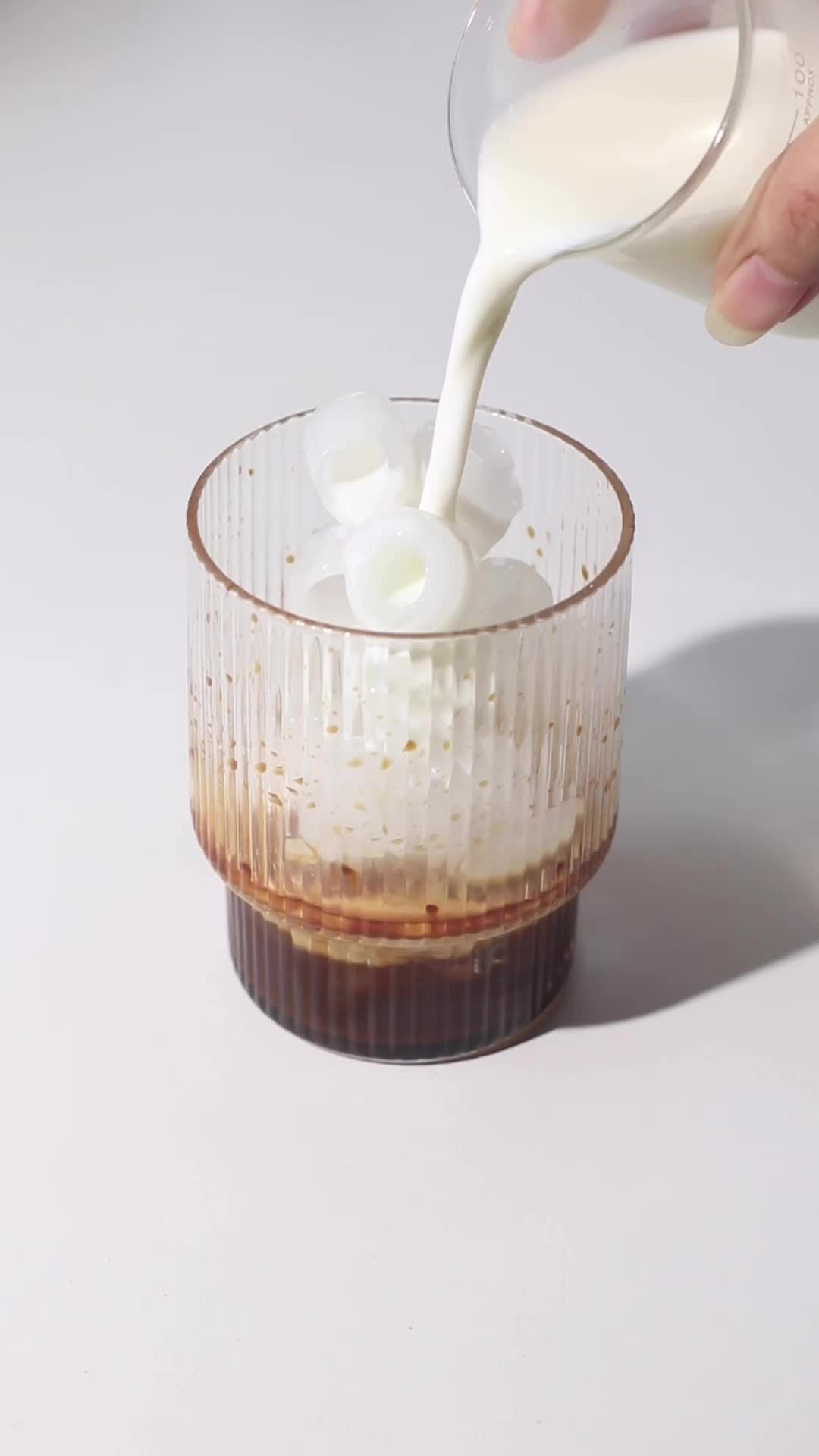 cheese cake pake kopi?🤔