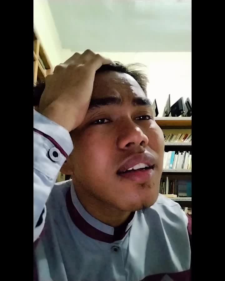 BISMILLAH YU. PERKENALKAN NAMA SAYA : MUHAMMAD YOGA. UMUR : 22 TAHUN. KOTA ASAL : BOGOR. JUDUL LAGU : ALHAMDULILLAH & TASMA'UNI ROBBAH.