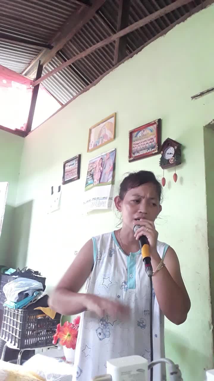 fitriabutuo,usia 33 thn,asal dr manado,nma fb fitribowo,no 085394960564,085394960342