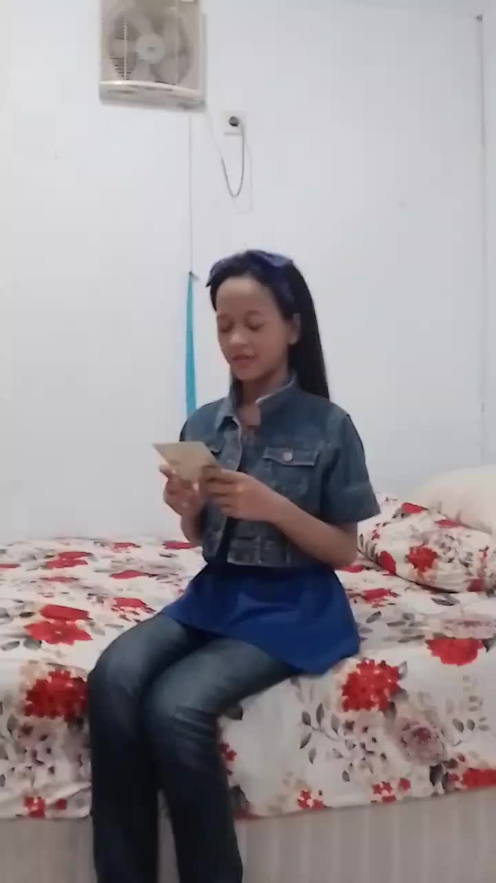 si babeh kaga bisa liat orang seneng ape aahhh😠😒