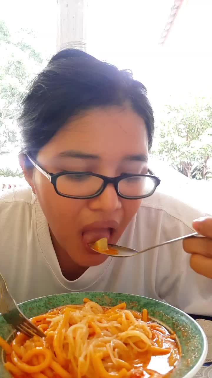 review mi gomak