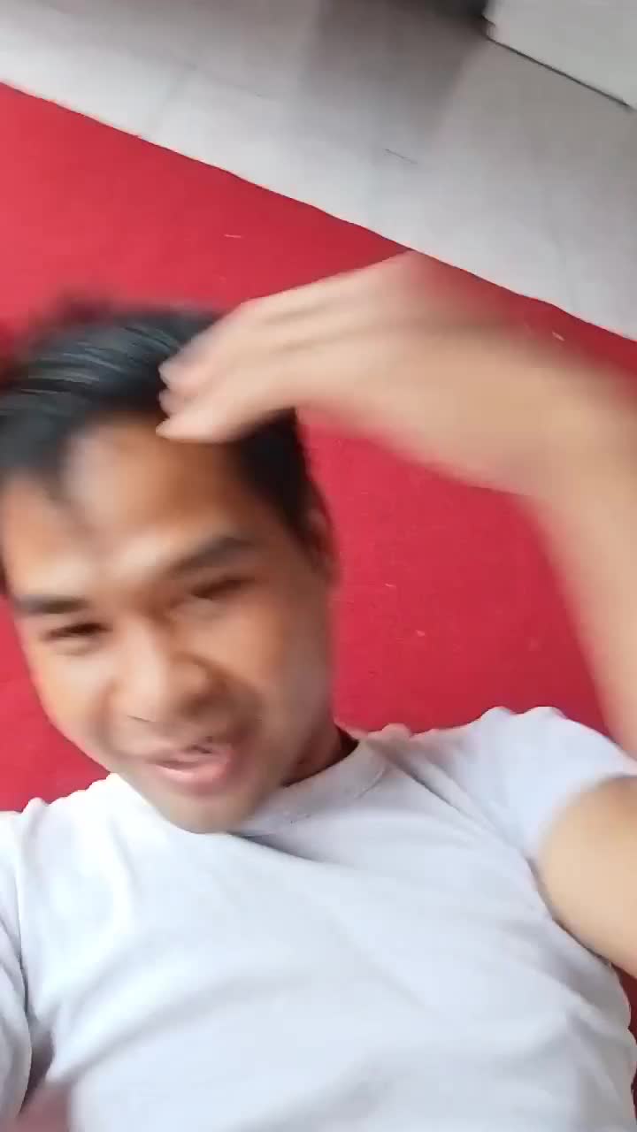 BUKAN MATA TAPI TERHIPNOTIS SAMA BULU KETEK