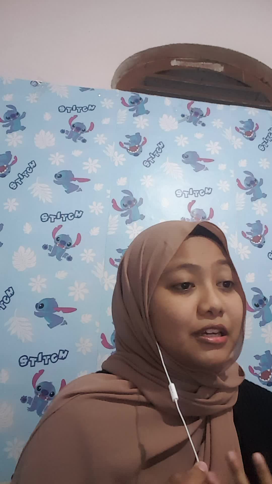 Rafiah Ummu Qalsum_21thn_Pinrang Sulawesi Selatan_Antassalam versi Alma Esbeye ft Nissa Sabyan