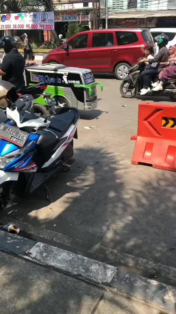kaya ada yg salah