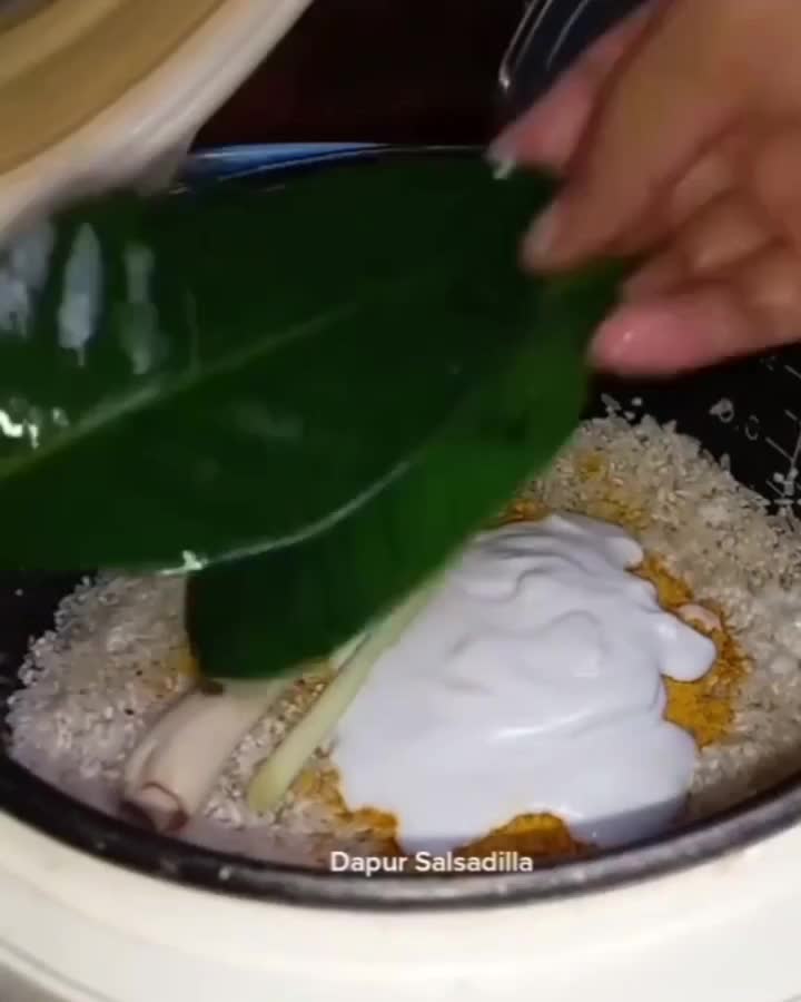 Ide Membuat Nasi Kuning Simpel