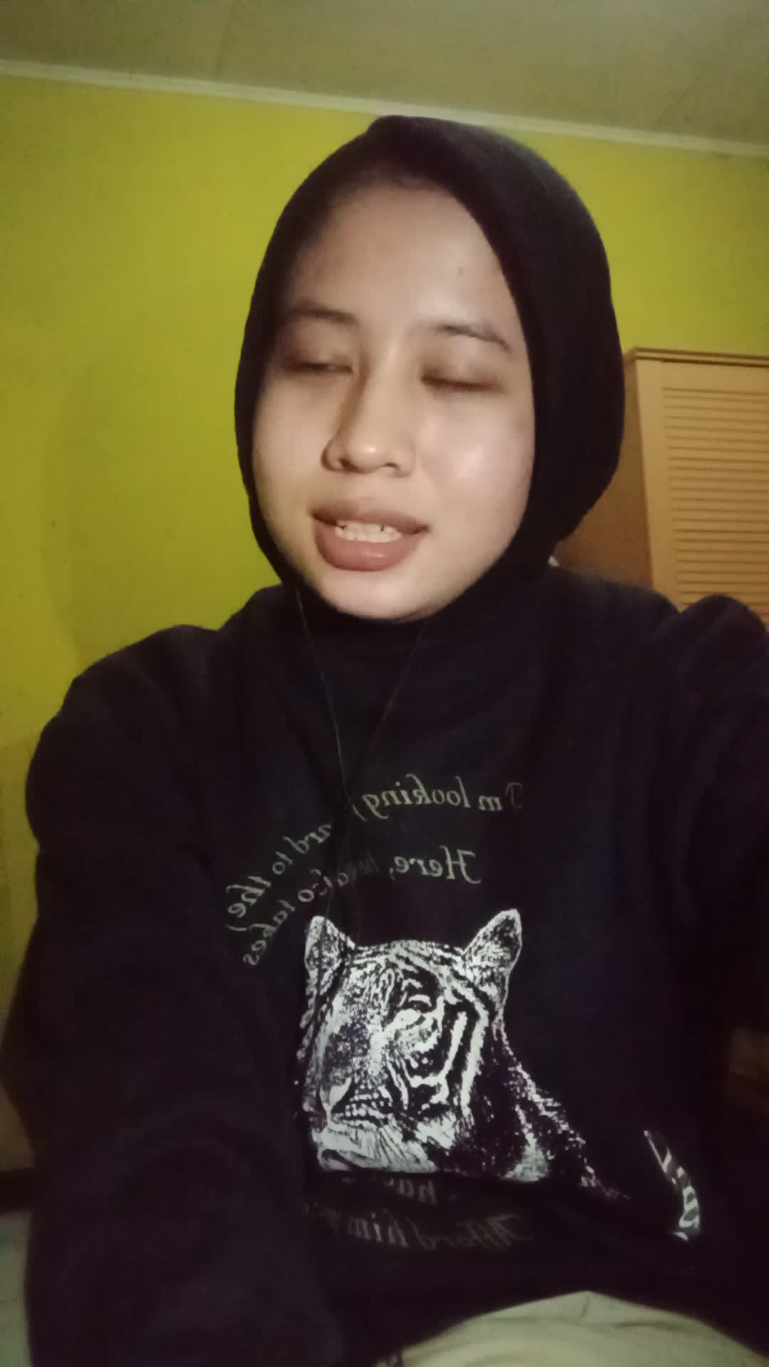 XFI2021 SOLO BUNGA SONIAR 24 TAHUN BANDUNG BUKAN UNTUKKU-RIO FEBRIAN (COVER)